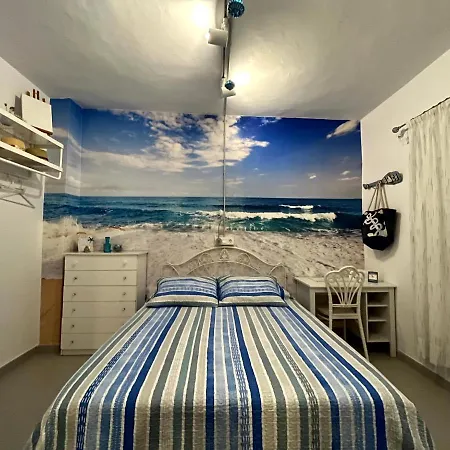 Anuli & & Family - & Malaga Фуэнхирола