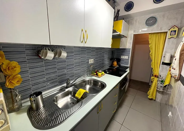 Anuli & & Family - & Malaga *