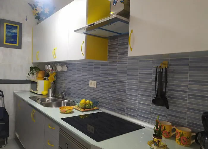 Anuli & & Family - & Malaga * פואנגירולה