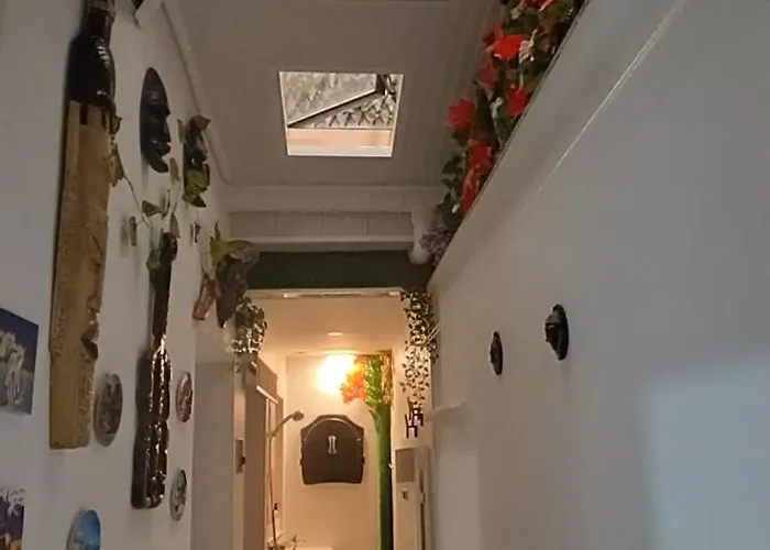 Anuli & & Family - & Malaga * פואנגירולה